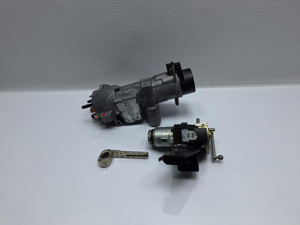 Contact cu butuc si lama VOLKSWAGEN POLO 9N_ 2001 - 2012 16V AUA, BBY, BKY 4B0905851B , 6Q6827297E