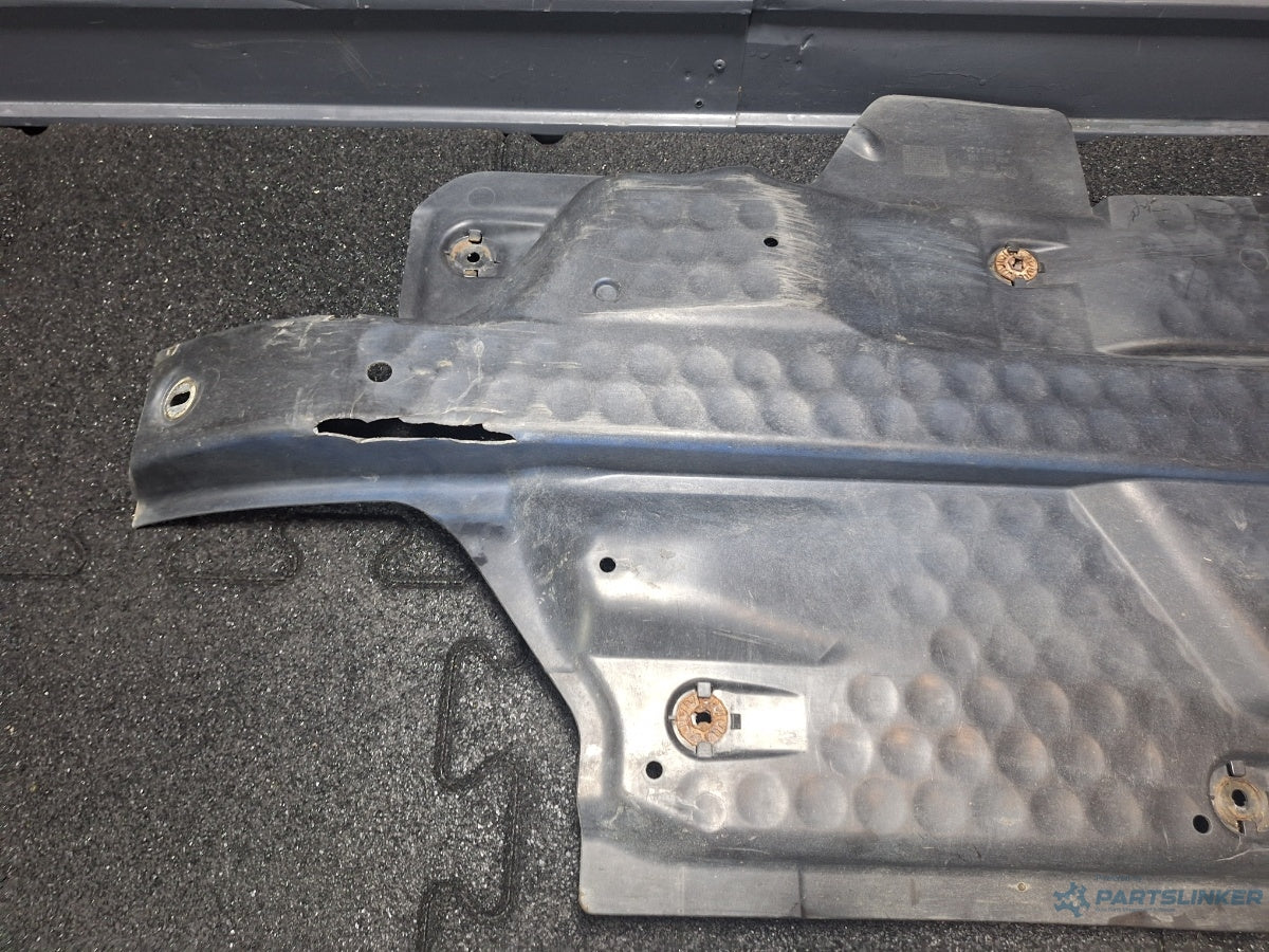 Scut podea dreapta VOLKSWAGEN POLO 9N_ 2001 - 2012 16V AUA, BBY, BKY 6Q0825202