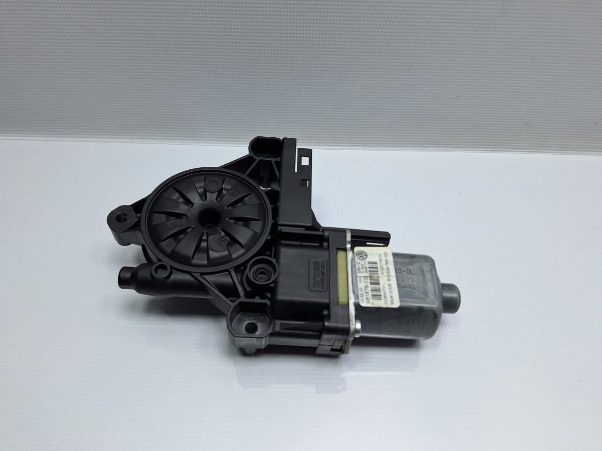 Motoras macara geam stanga fata VOLKSWAGEN PASSAT Variant 3C5 2005 - 20112.0 TDI 16V BKP, CBAB 3C0959701