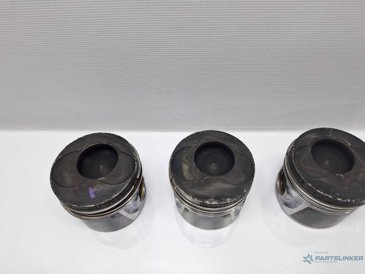 Set pistoane VOLKSWAGEN CADDY III Estate 2KB, 2KJ, 2CB, 2CJ 2004 - 2015 TDI BJB, BLS 038107065LG , 038107065LD