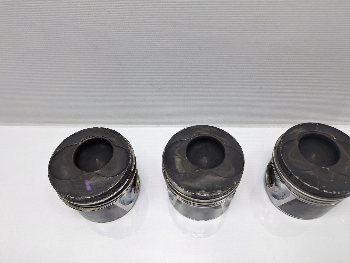 Set pistoane VOLKSWAGEN CADDY III Estate 2KB, 2KJ, 2CB, 2CJ 2004 - 2015 TDI BJB, BLS 038107065LG , 038107065LD