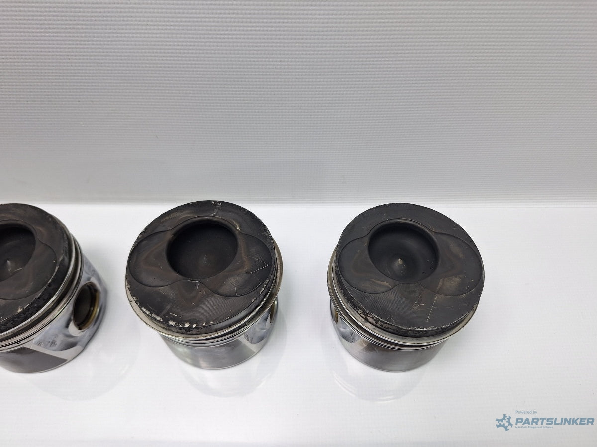 Set pistoane VOLKSWAGEN CADDY III Estate 2KB, 2KJ, 2CB, 2CJ 2004 - 2015 TDI BJB, BLS 038107065LG , 038107065LD