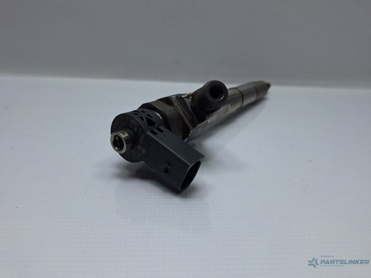Injector VOLKSWAGEN PASSAT Variant 3G5 2014 - > TDI CRLB, DBGA, DFGA BOSCH 0445110469 04L130277AC