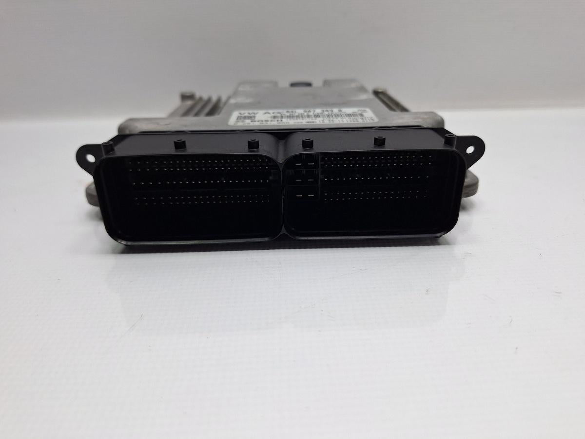Calculator ECU motor VOLKSWAGEN PASSAT Variant 3G5 2014 - > TDI CRLB, DBGA, DFGA BOSCH 0281031066 04L907309R , EDC17C74