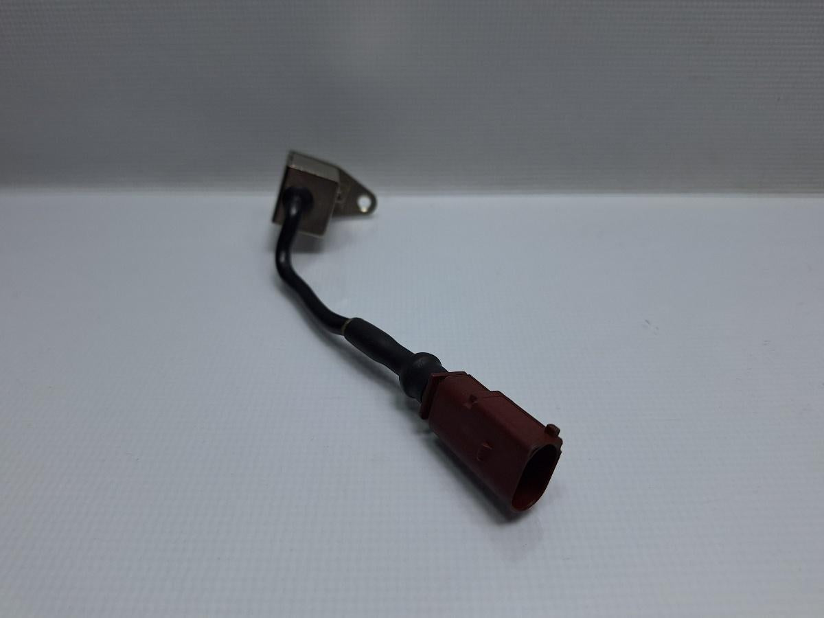 Senzor pompa apa VOLKSWAGEN PASSAT Variant 3G5 2014 - > TDI CRLB, DBGA, DFGA 04L907284