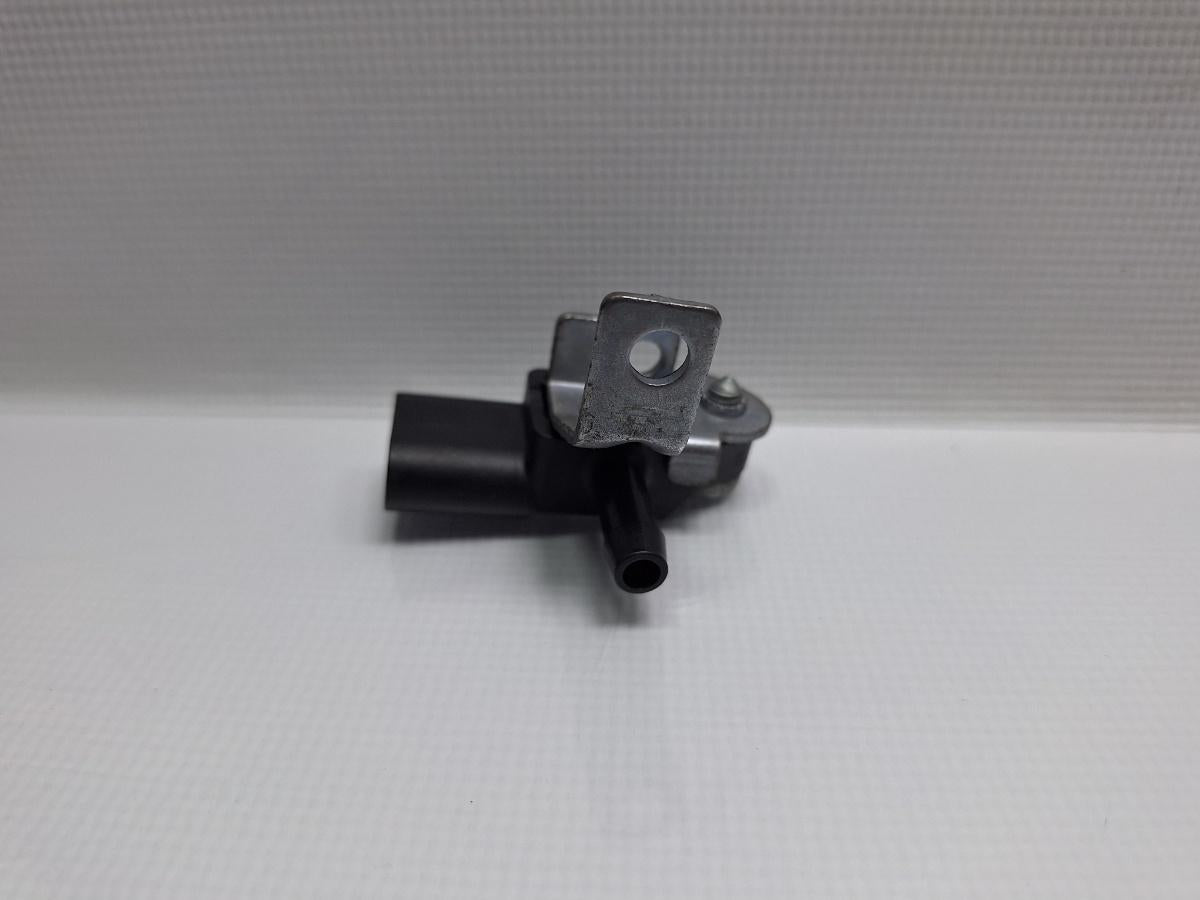 Senzor presiune gaze VOLKSWAGEN PASSAT Variant 3G5 2014 - > TDI CRLB, DBGA, DFGA BOSCH 0281006222 04L906051B