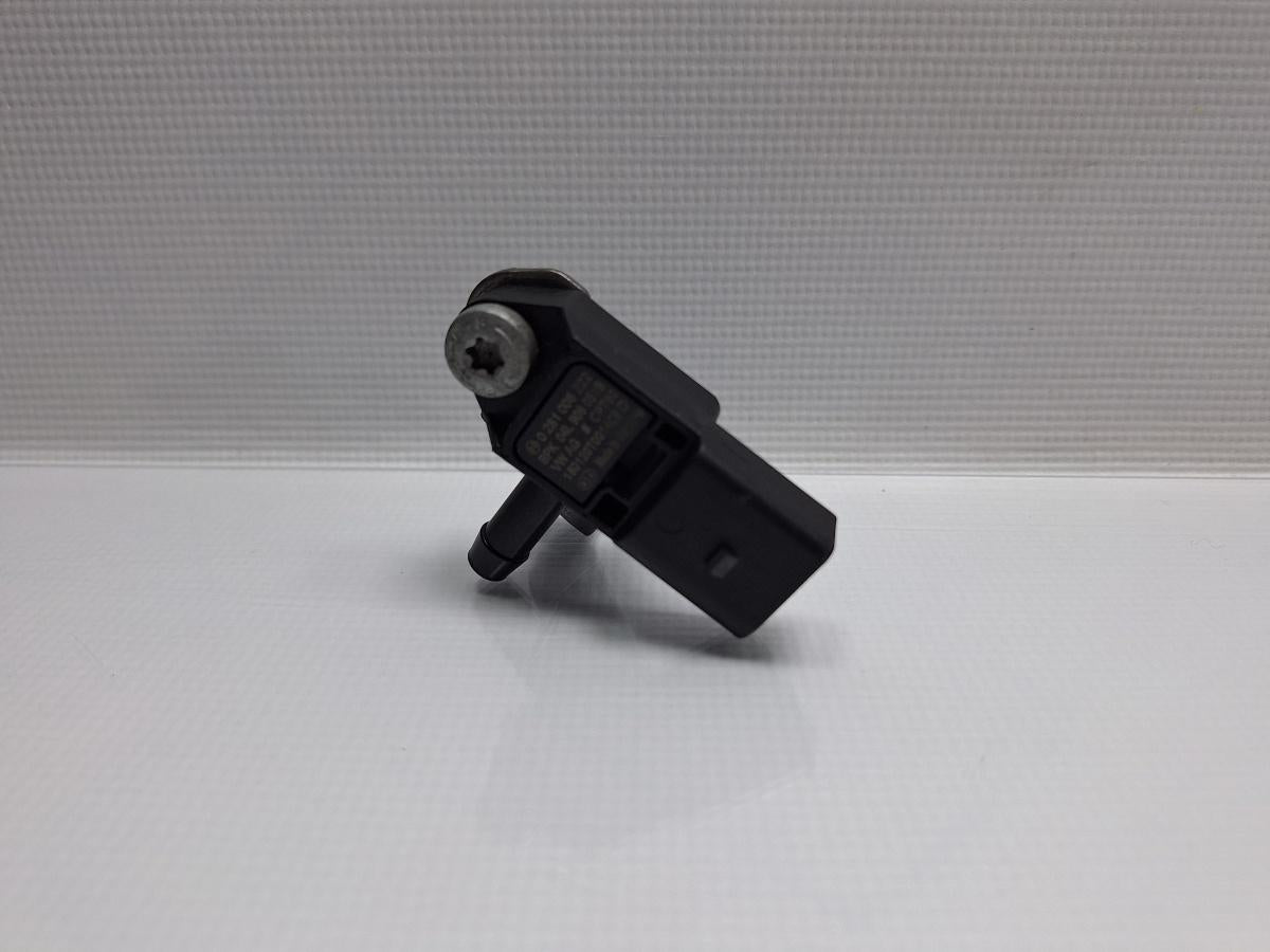 Senzor presiune gaze VOLKSWAGEN PASSAT Variant 3G5 2014 - > TDI CRLB, DBGA, DFGA BOSCH 0281006222 04L906051B
