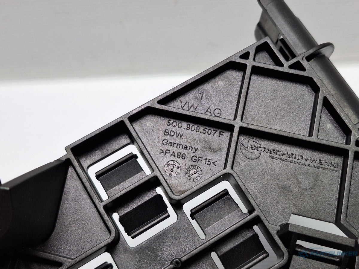 Suport ECU motor VOLKSWAGEN PASSAT Variant 3G5 2014 - > TDI CRLB, DBGA, DFGA 5Q0906507F