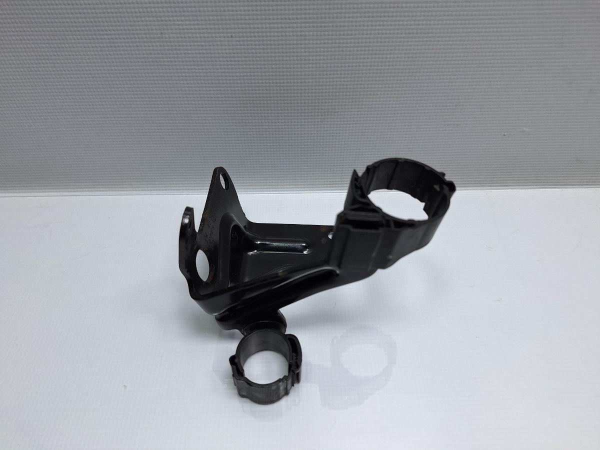 Suport pompa auxiliara apa VOLKSWAGEN PASSAT Variant 3G5 2014 - > TDI CRLB, DBGA, DFGA 5Q0121599AL