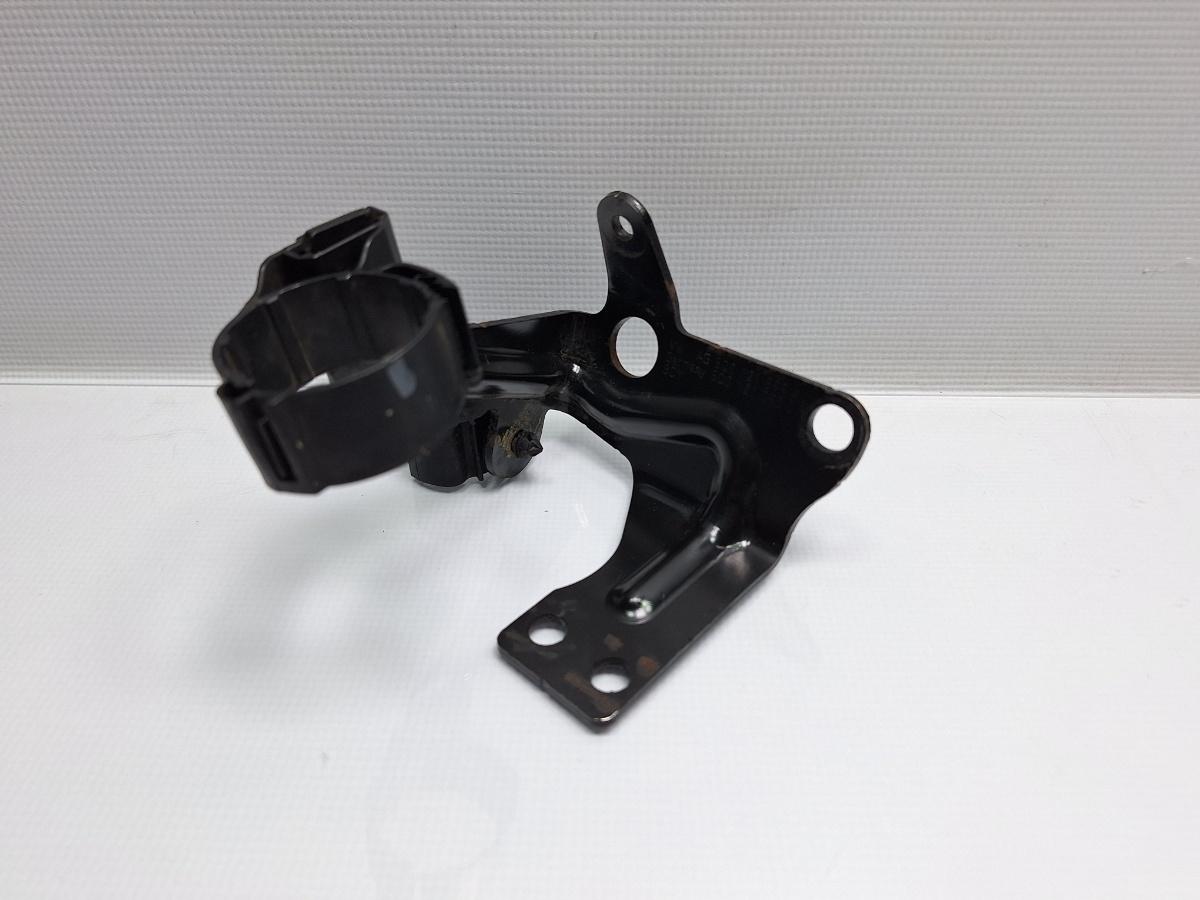 Suport pompa auxiliara apa VOLKSWAGEN PASSAT Variant 3G5 2014 - > TDI CRLB, DBGA, DFGA 5Q0121599AL