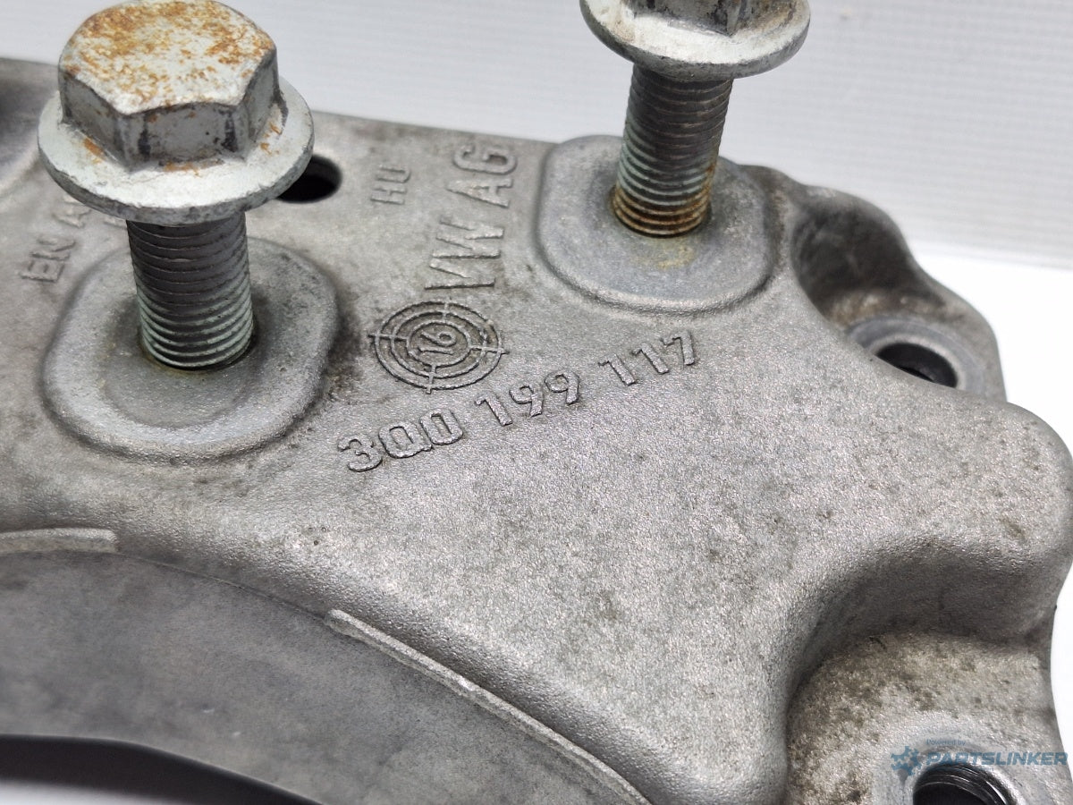 Suport cutie de viteze VOLKSWAGEN PASSAT Variant 3G5 2014 - > TDI CRLB, DBGA, DFGA 3Q0199117