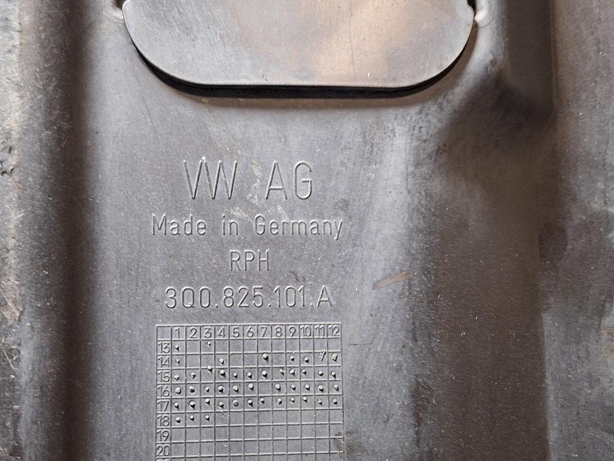 Scut podea stanga spate VOLKSWAGEN PASSAT Variant 3G5 2014 - > TDI CRLB, DBGA, DFGA 3Q0825101A