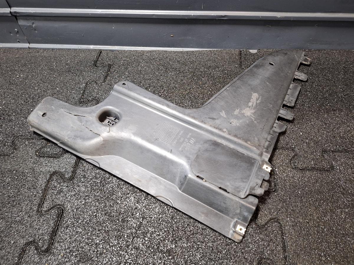 Scut podea stanga spate VOLKSWAGEN PASSAT Variant 3G5 2014 - > TDI CRLB, DBGA, DFGA 3Q0825101A