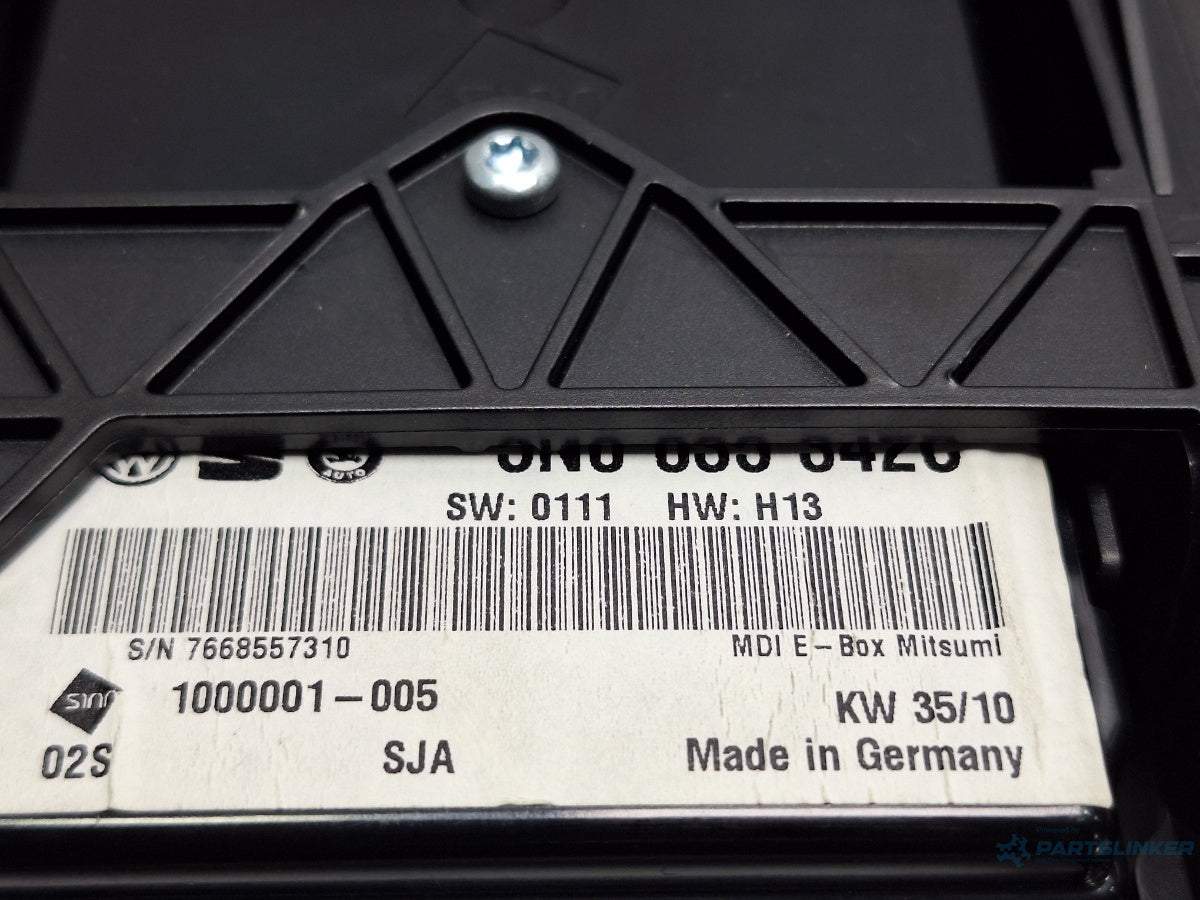 Interfata multimedia VOLKSWAGEN TOURAN 1T3 2010 - 2015 TDI CFHC 5N0035342C , 5N0035341D