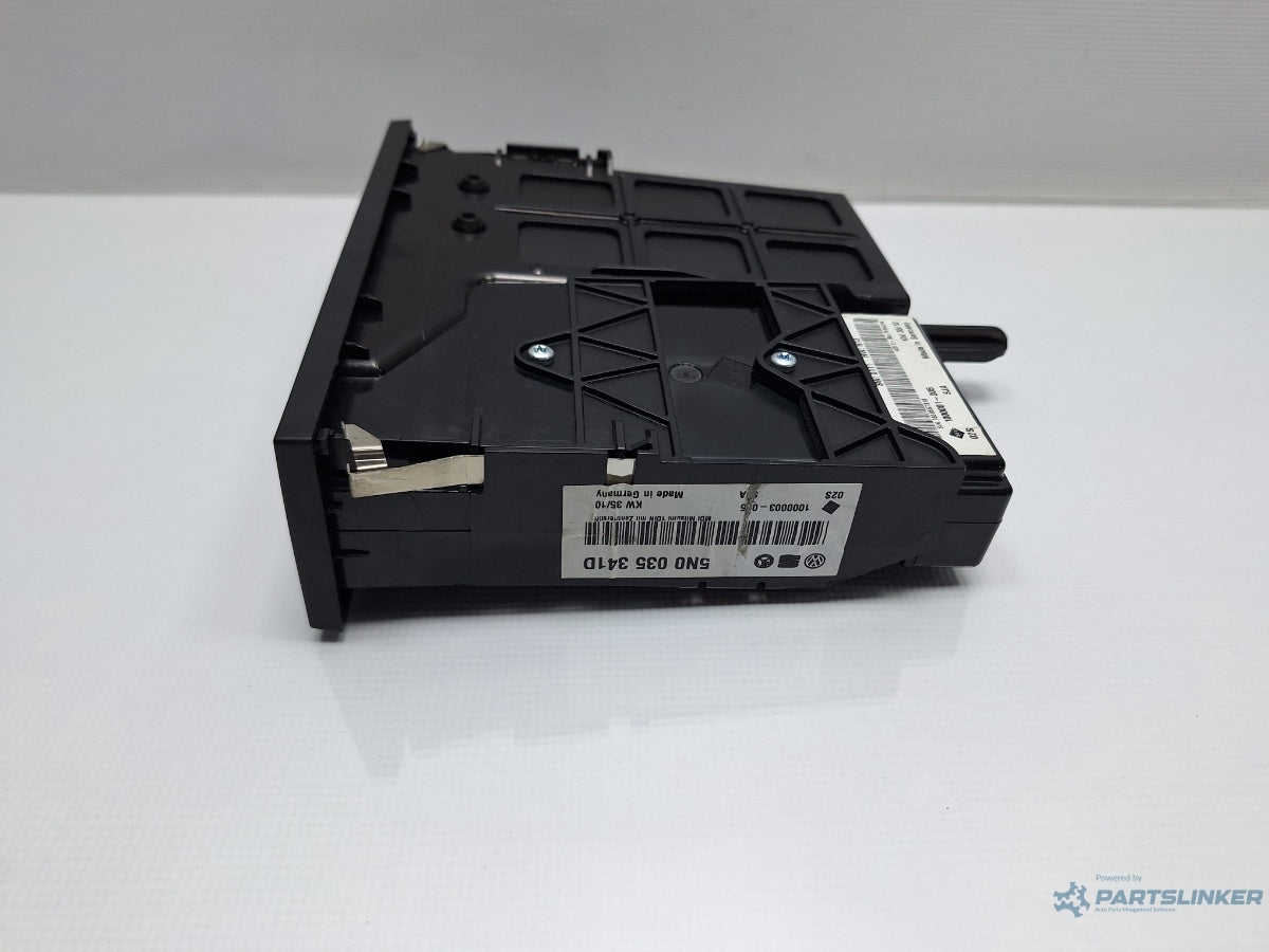 Interfata multimedia VOLKSWAGEN TOURAN 1T3 2010 - 2015 TDI CFHC 5N0035342C , 5N0035341D