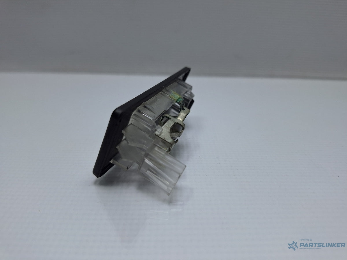 Lampa numar VOLKSWAGEN TOURAN 1T3 2010 - 2015 TDI CFHC 5N0943021