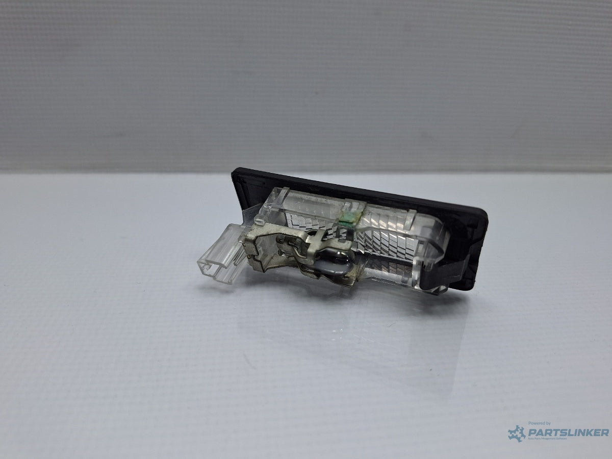 Lampa numar VOLKSWAGEN TOURAN 1T3 2010 - 2015 TDI CFHC 5N0943021