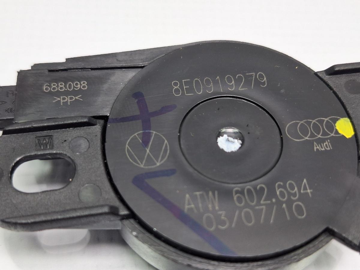 Buzer senzor de parcare VOLKSWAGEN TOURAN 1T3 2010 - 2015 TDI CFHC 8E0919279