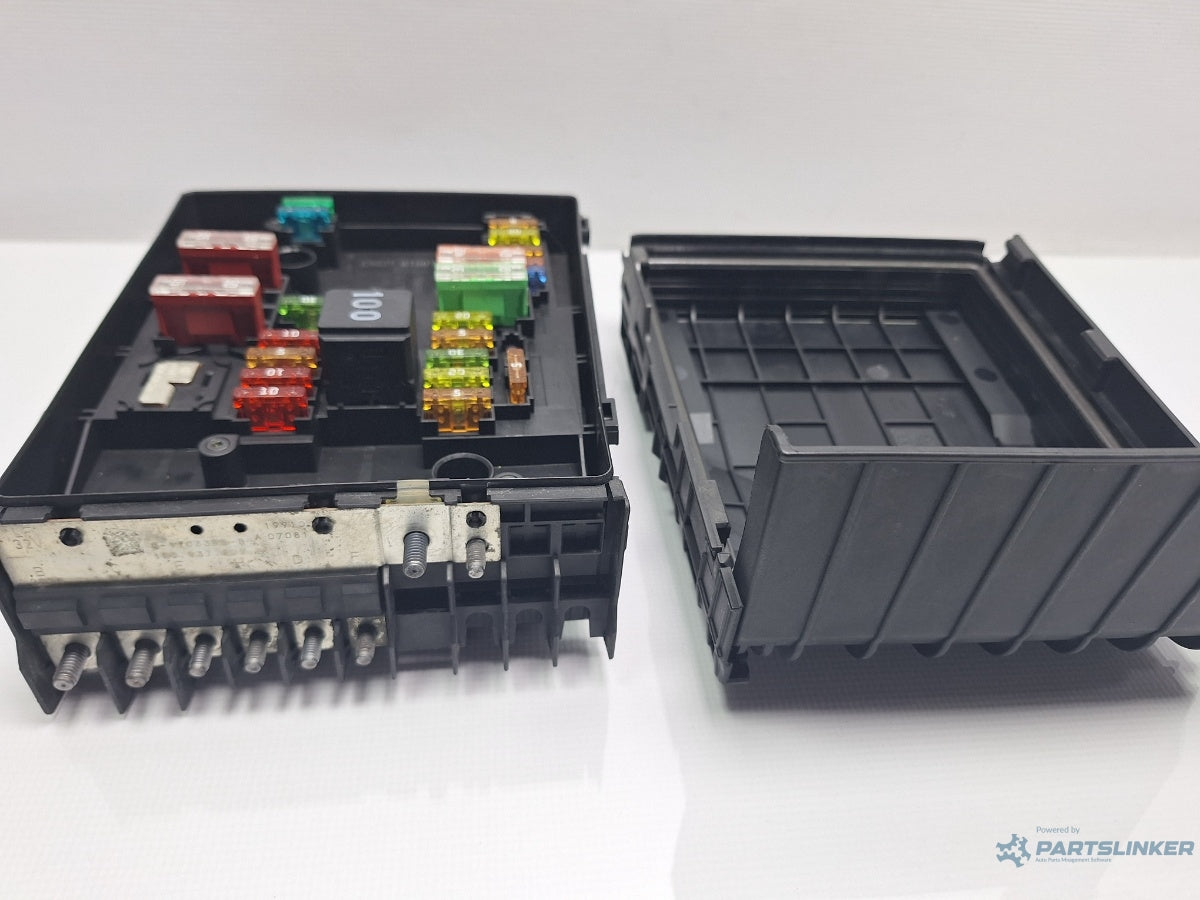 Panou siguranta motor VOLKSWAGEN TOURAN 1T3 2010 - 2015 TDI CFHC 1K0937125D