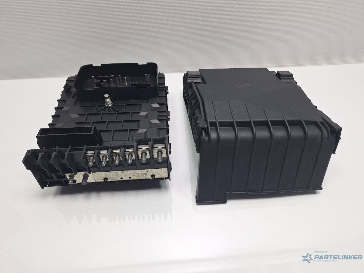 Panou siguranta motor VOLKSWAGEN TOURAN 1T3 2010 - 2015 TDI CFHC 1K0937125D