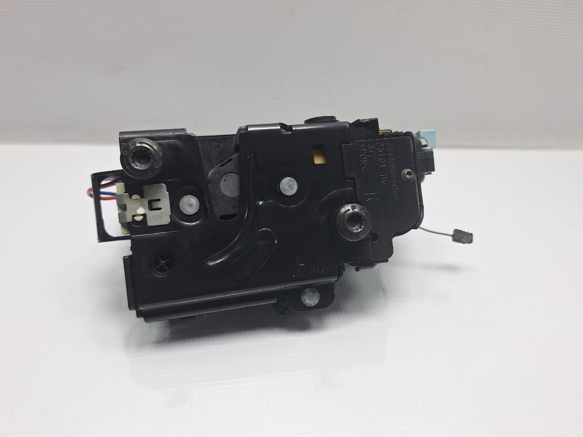 Broasca usa dreapta spate VOLKSWAGEN TOURAN 1T3 2010 - 2015 TDI CFHC 7L0839016H