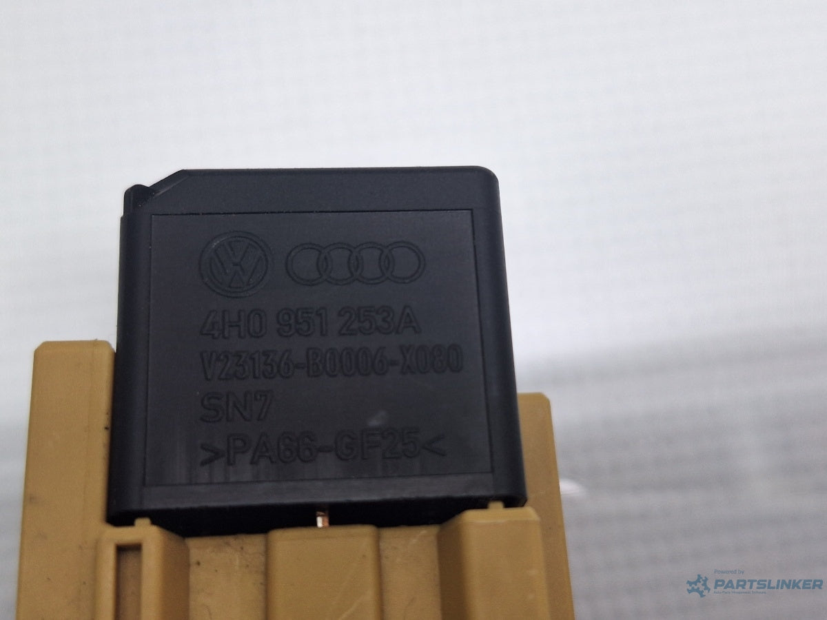 Releu 645 VOLKSWAGEN TOURAN 1T3 2010 - 2015 TDI CFHC 4H0951253A , 4H0937527