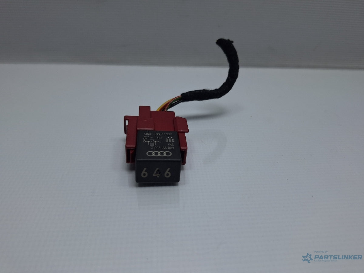 Releu 646 VOLKSWAGEN TOURAN 1T3 2010 - 2015 TDI CFHC 4H0951253C ,4H1937527