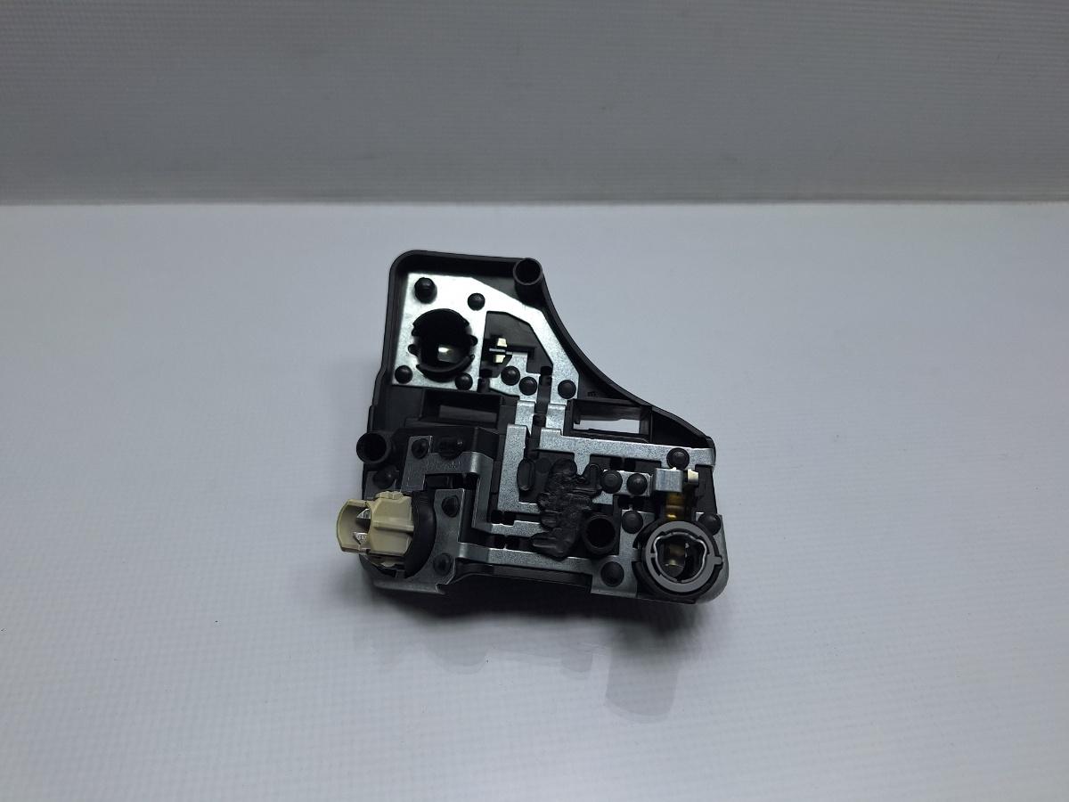 Srop Soclu haion stanga VOLKSWAGEN TOURAN 1T3 2010 - 2015 TDI CFHC HELLA 176452  1T0945263