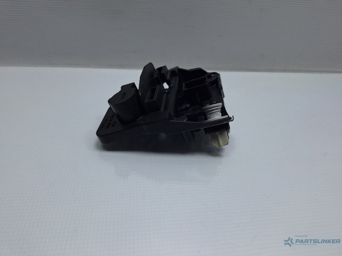 Stop soclu haion dreapta VOLKSWAGEN TOURAN 1T3 2010 - 2015 TDI CFHC HELLA 176452  1T0945264