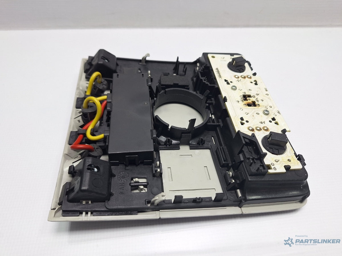 Plafoniera lumini VOLKSWAGEN TOURAN 1T3 2010 - 2015 TDI CFHC 7N0947105C