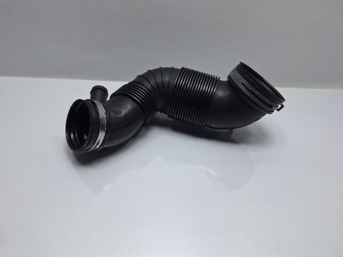 Conducta admisie aer VOLKSWAGEN TOURAN 1T3 2010 - 2015 TDI CFHC 3C0129654P