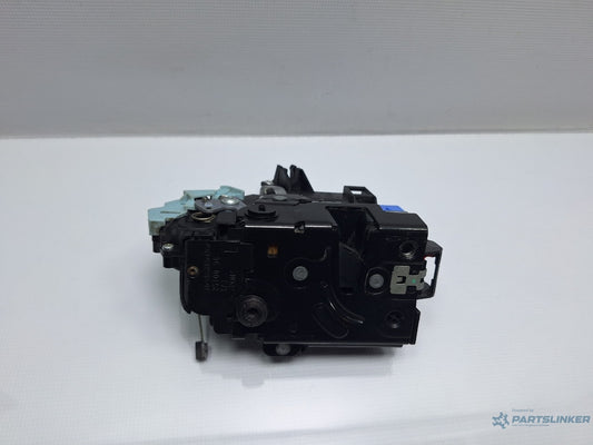 Broasca usa stanga spate VOLKSWAGEN TOURAN 1T3 2010 - 2015 TDI CFHC 7L0839015H