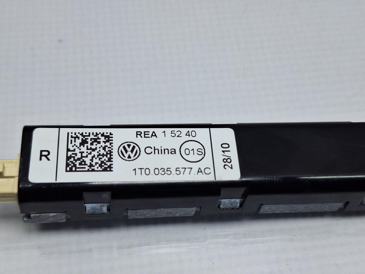 Amplificator antena dreapta VOLKSWAGEN TOURAN 1T3 2010 - 2015 TDI CFHC 1T0035577AC