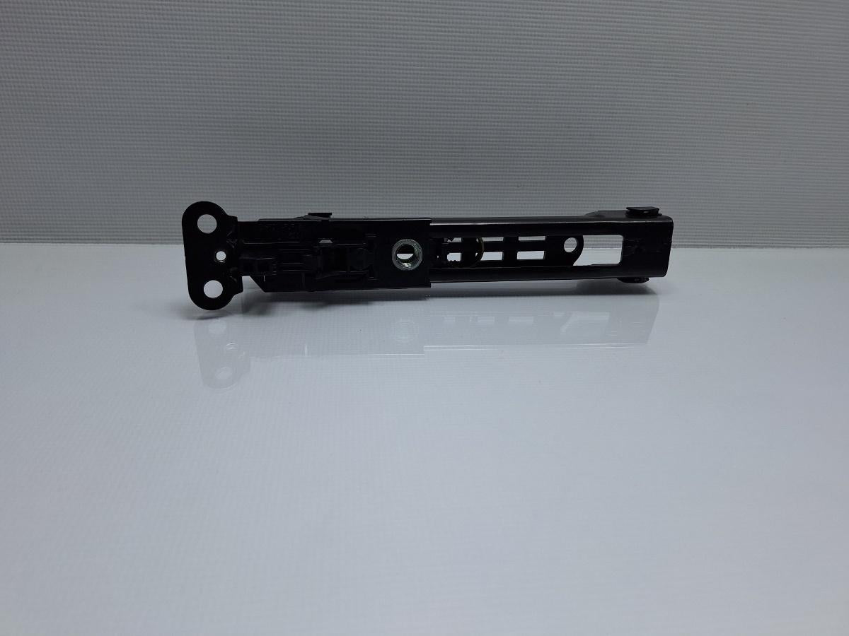 Reglaj centura fata VOLKSWAGEN TOURAN 1T3 2010 - 2015 TDI CFHC 1T0857819B