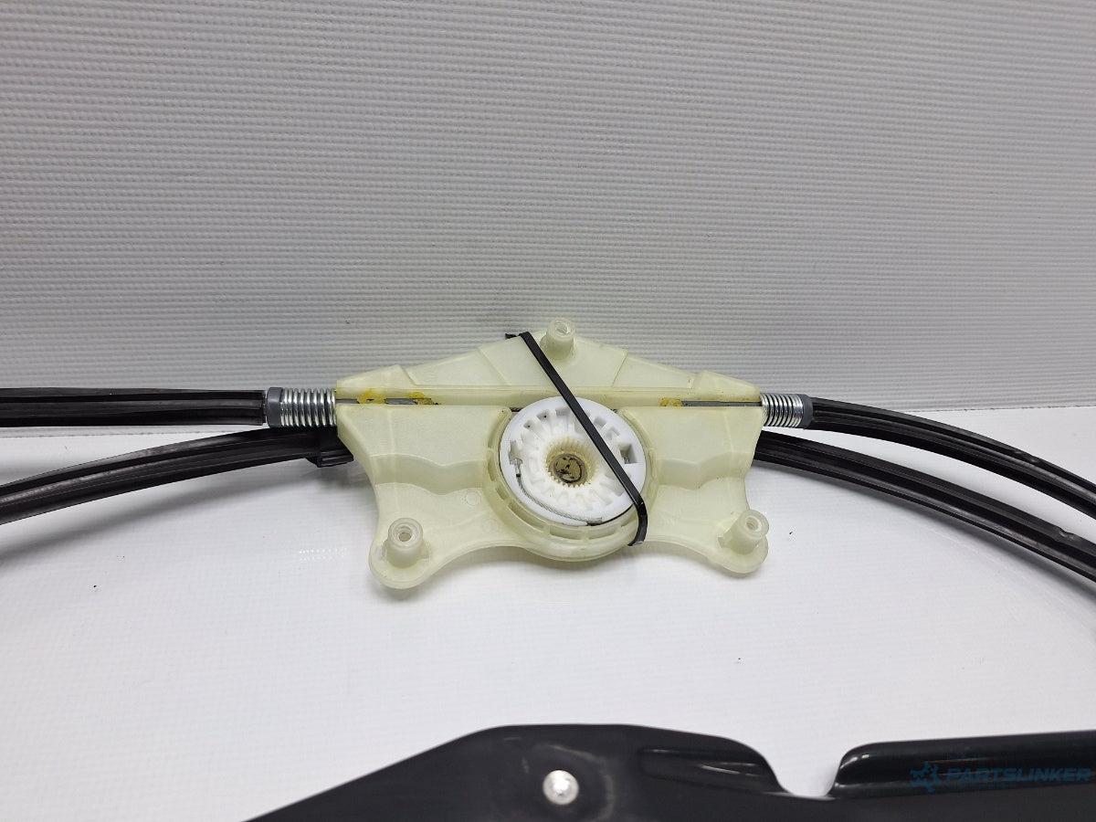 Macara geam stanga fata VOLKSWAGEN TOURAN 1T3 2010 - 2015 TDI CFHC 1T2837461B