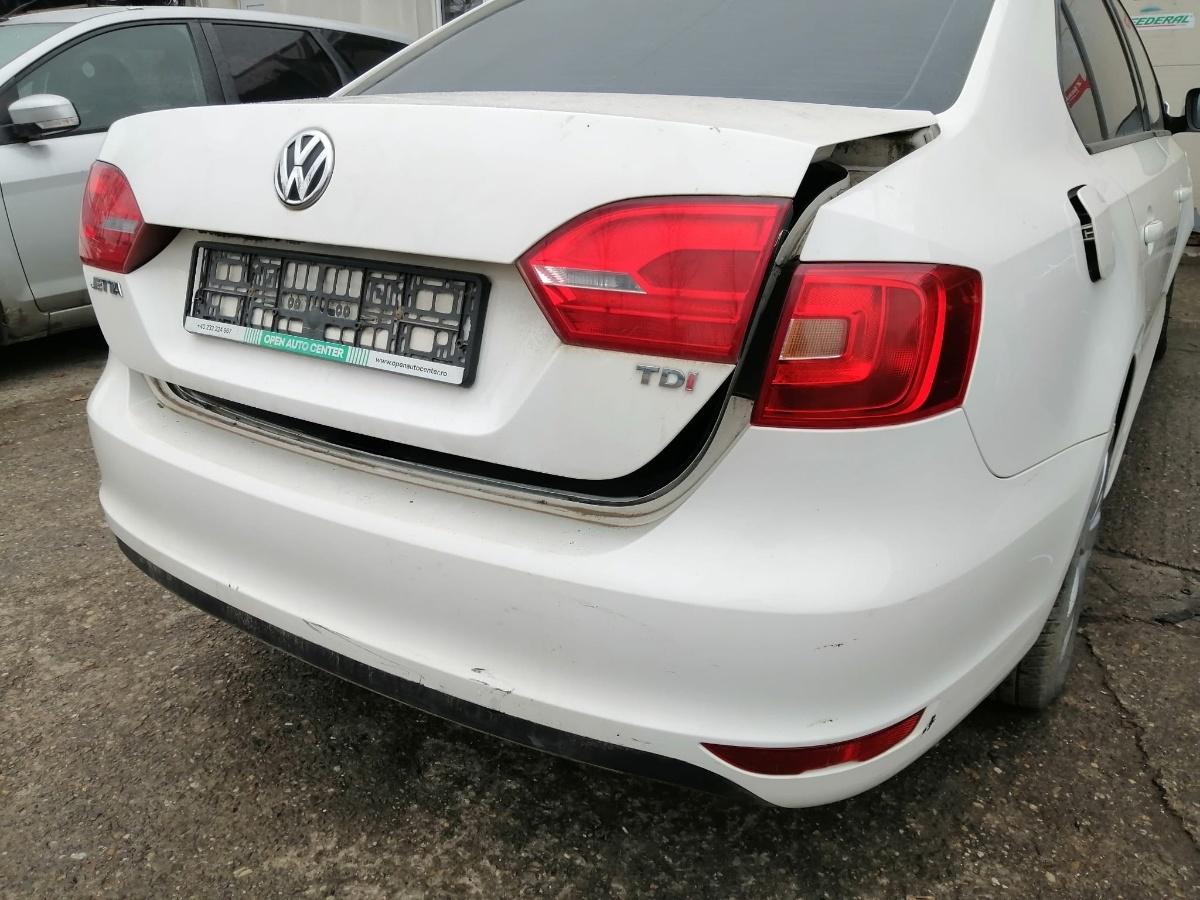 Bara spate spoiler VOLKSWAGEN JETTA IV 162 2010 - 2015 , alb LB9A