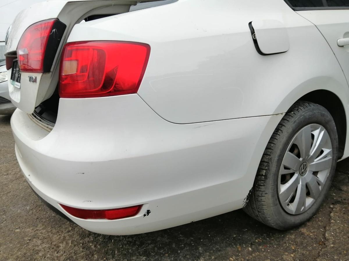 Bara spate spoiler VOLKSWAGEN JETTA IV 162 2010 - 2015 , alb LB9A