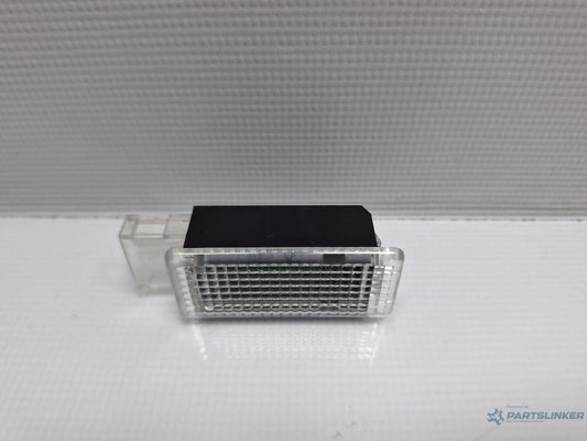 Lampa ilumina ambientala VOLKSWAGEN PASSAT Variant 3G5 2014 - > TDI CRLB, DBGA, DFGA 5G0947409