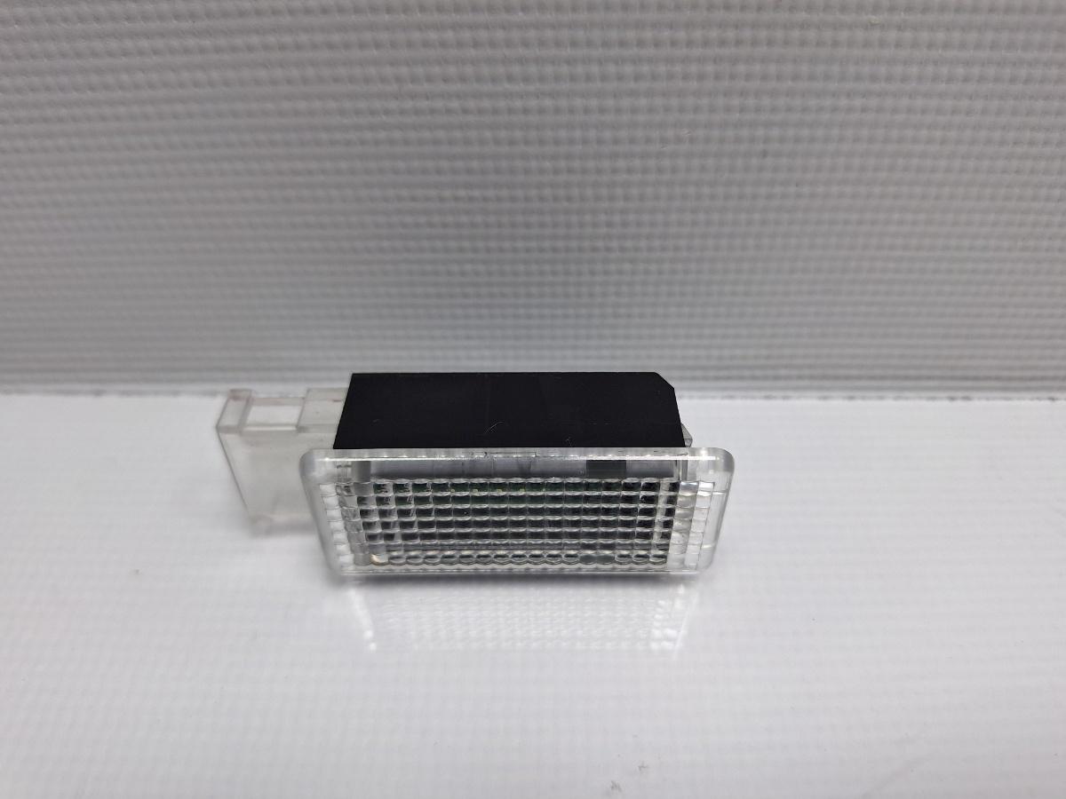 Lampa lumina ambientala VOLKSWAGEN PASSAT Variant 3G5 2014 - >2.0 TDI CRLB, DBGA, DFGA 5G0947409