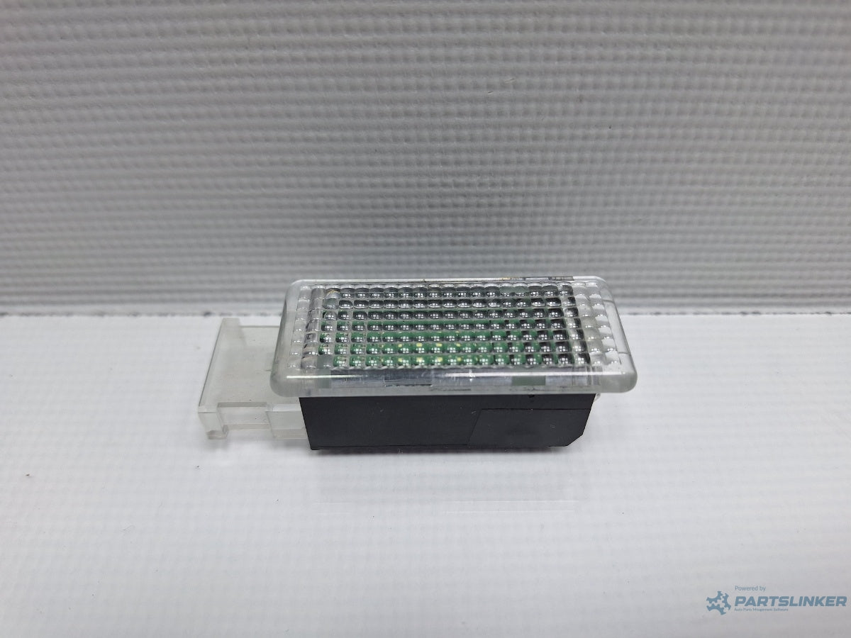 Lampa ilumina ambientala VOLKSWAGEN PASSAT Variant 3G5 2014 - > TDI CRLB, DBGA, DFGA 5G0947409