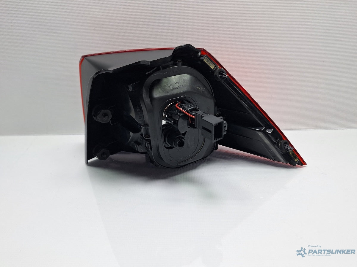 Stop aripa stanga VOLKSWAGEN GOLF VII 5G1, BE1 2012 - > TDI CRBC, CRLB, CRMB, CRUA, DCYA, DEJA Valeo 90052057A 5G0945095M