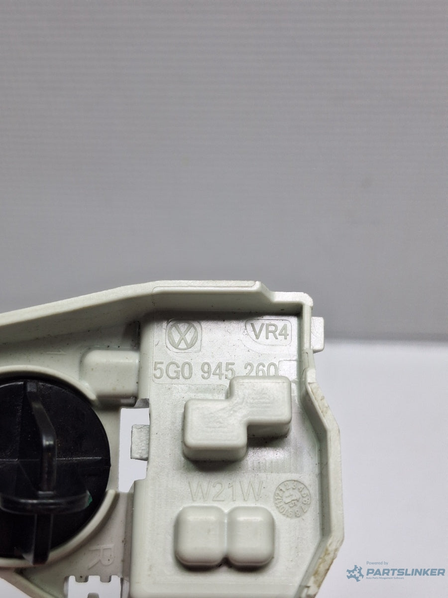 Soclu stop haion dreapta VOLKSWAGEN GOLF VII 5G1, BE1 2012 - > TDI CRBC, CRLB, CRMB, CRUA, DCYA, DEJA 5G0945260