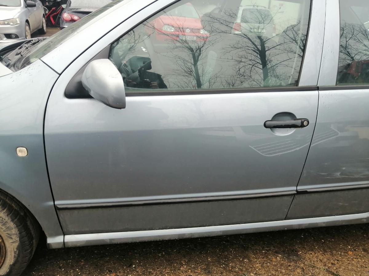 Dezmembrez SKODA FABIA Saloon 6Y3 2002 1.9 TDI ATD 74KW|100HP