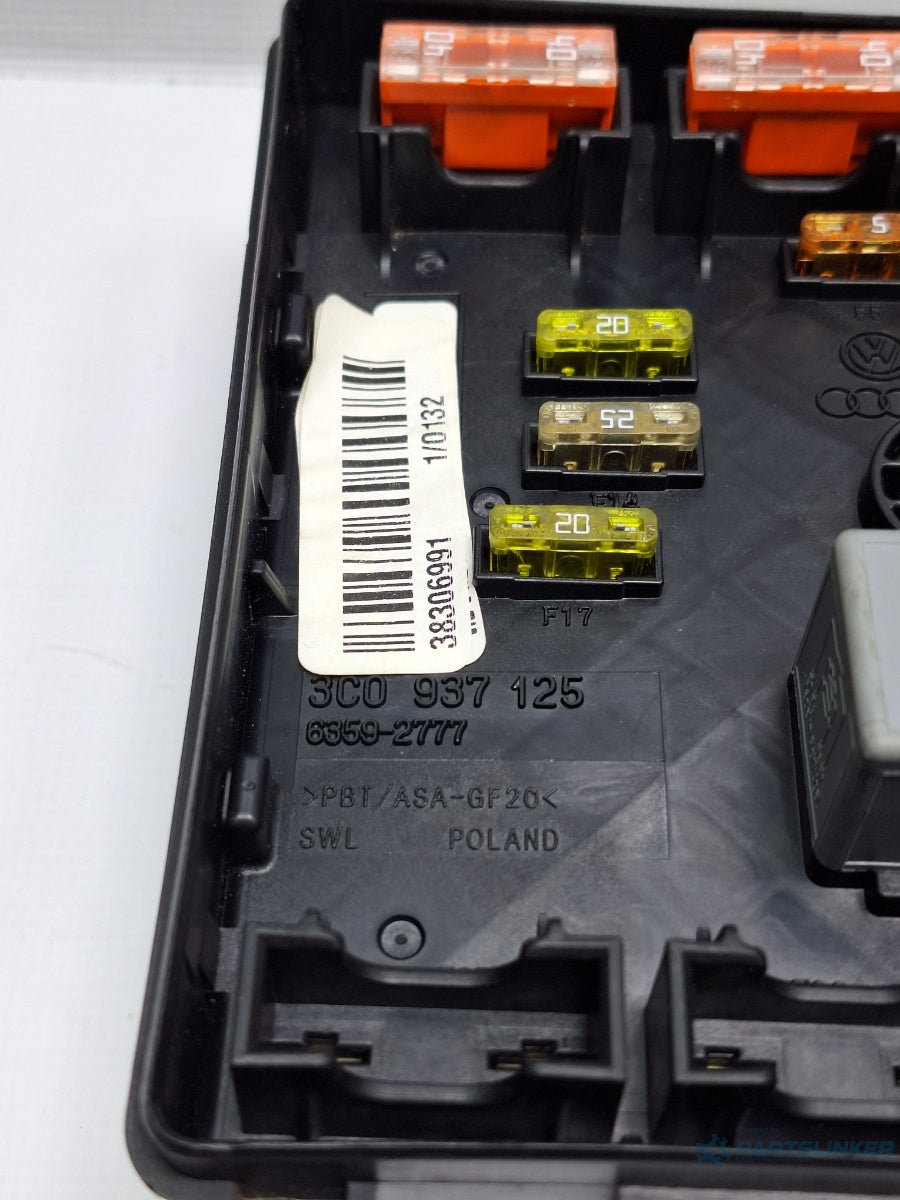 Panou sigurante motor VOLKSWAGEN PASSAT CC 357 2008 - 2012 TSI CCZB 3C0937125