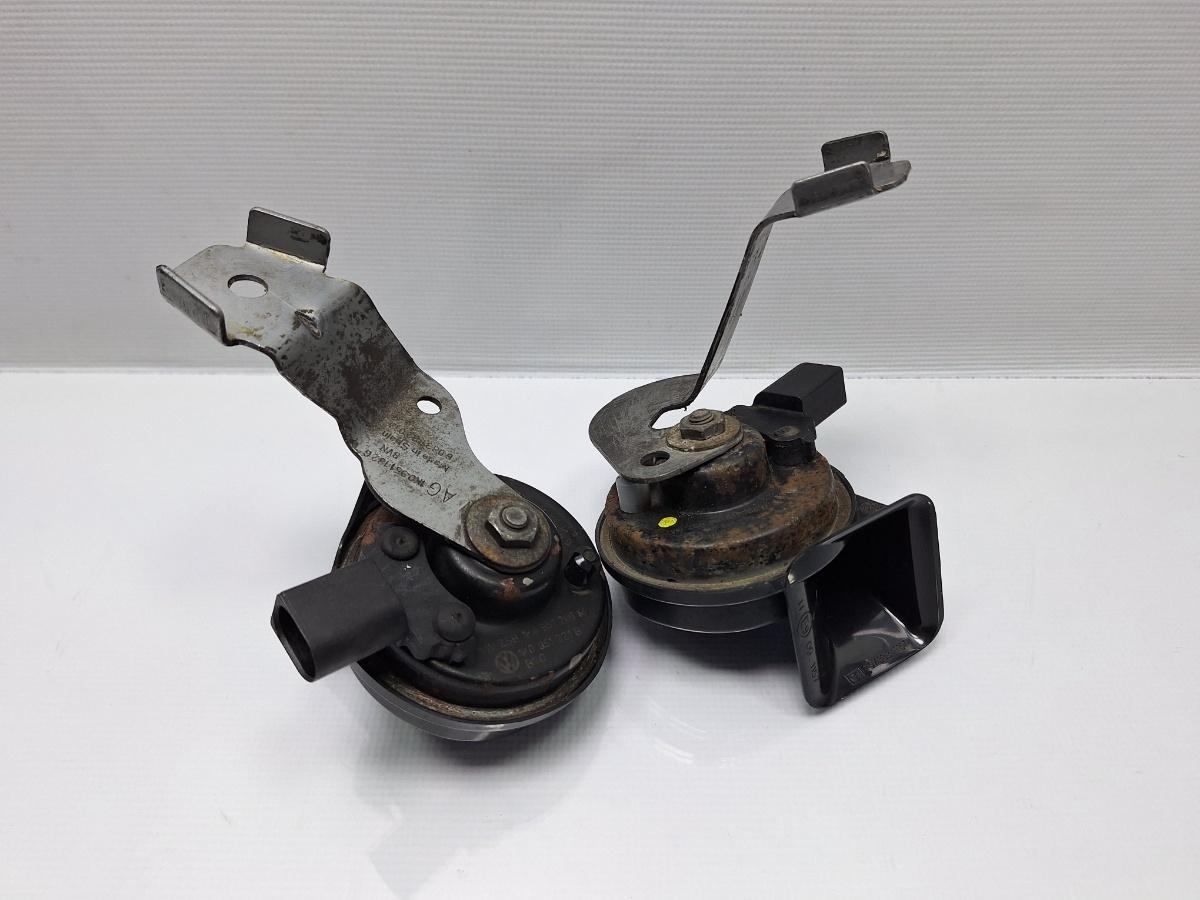 Claxoane VOLKSWAGEN GOLF V 1K1 2003 - 2009 TDI BKC, BLS, BXE 1K0951221B , 1K0951223D