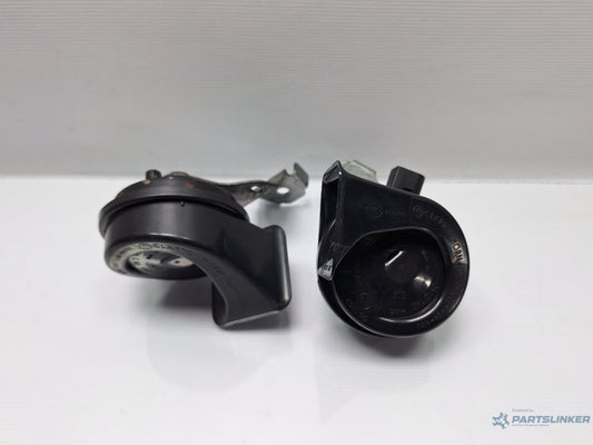 Claxoane VOLKSWAGEN GOLF V 1K1 2003 - 2009 TDI BKC, BLS, BXE 1K0951221B , 1K0951223D