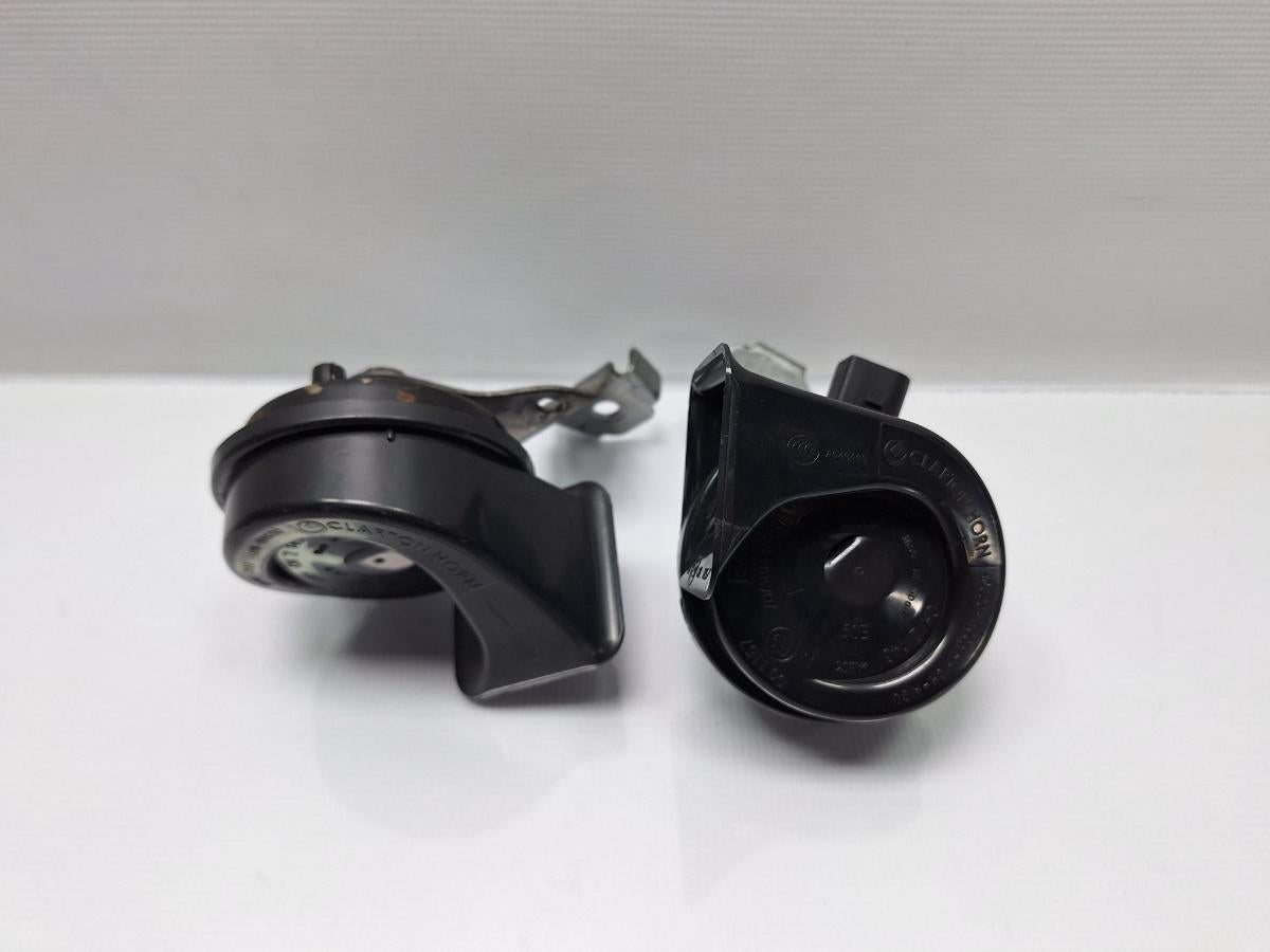 Claxoane VOLKSWAGEN GOLF V 1K1 2003 - 2009 TDI BKC, BLS, BXE 1K0951221B , 1K0951223D