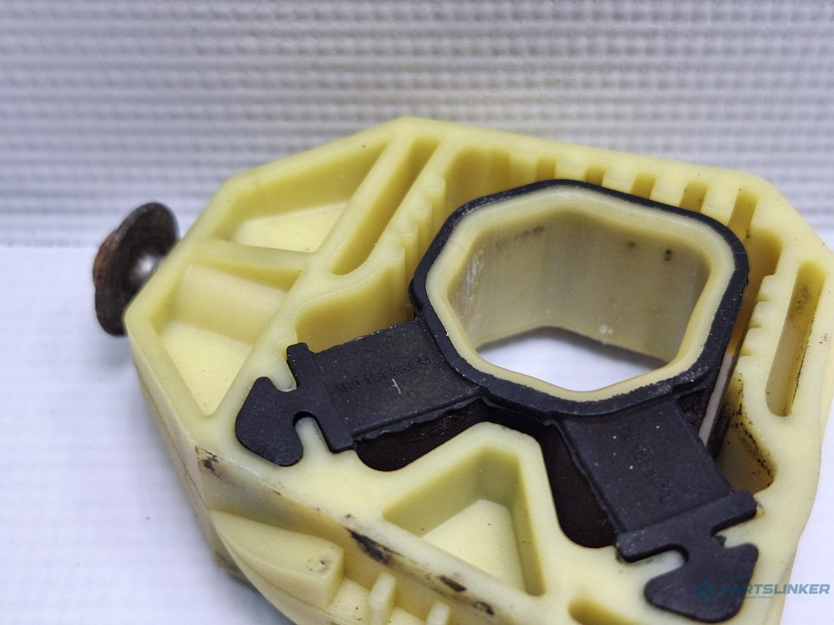 Suport prindere radiatoare VOLKSWAGEN PASSAT CC 357 2008 - 2012 TSI CCZB 1K0121367G