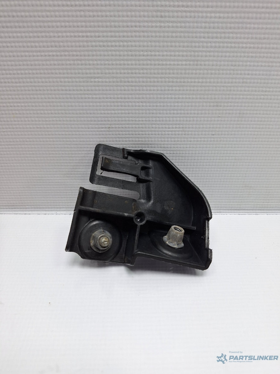 Suport far stanga VOLKSWAGEN PASSAT CC 357 2008 - 2012 TDI CBAB, CFFB 3C8805299A