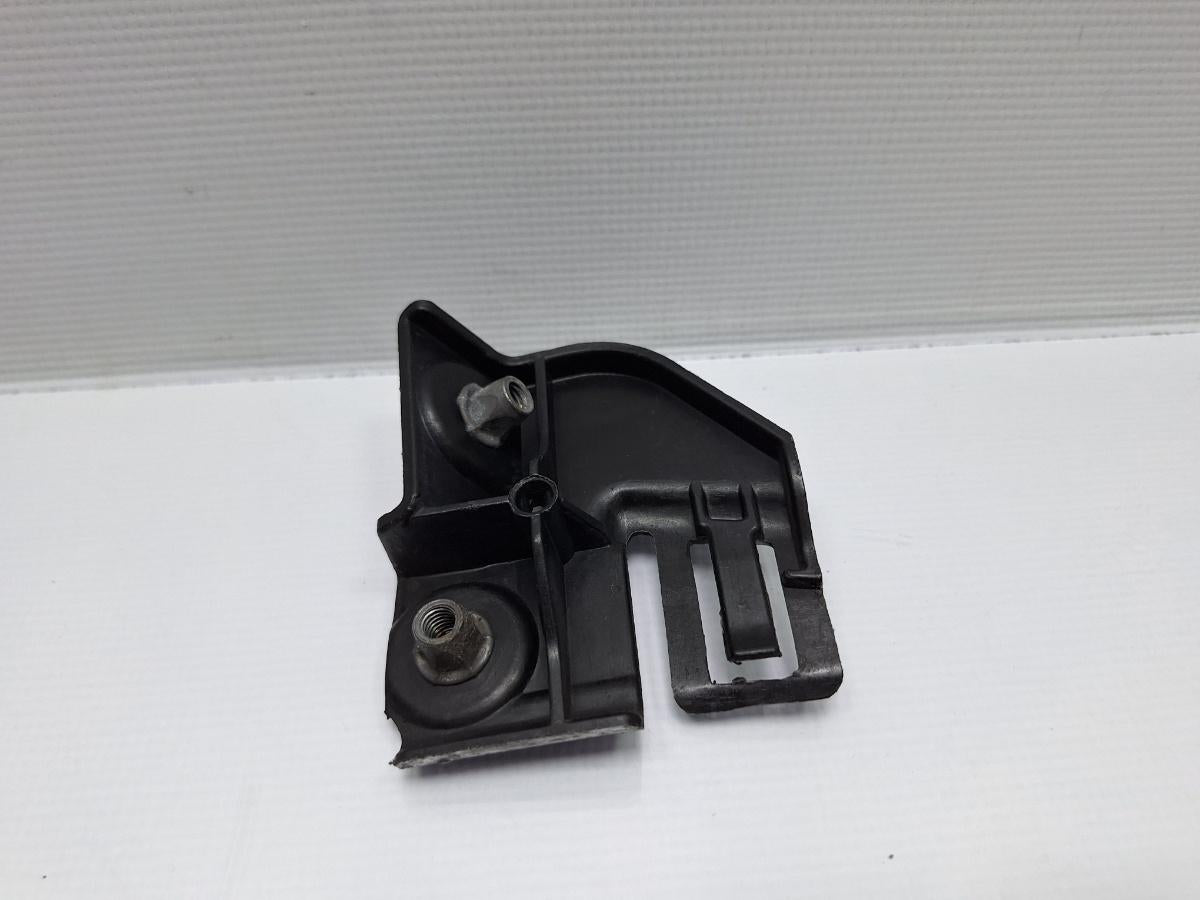 Suport de montare faruri dreapta VOLKSWAGEN PASSAT CC 357 2008 - 2012 TDI CBAB, CFFB 3C8805300A
